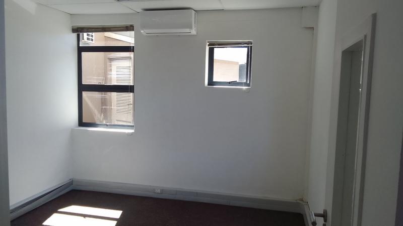 To Let commercial Property for Rent in Parow North Western Cape